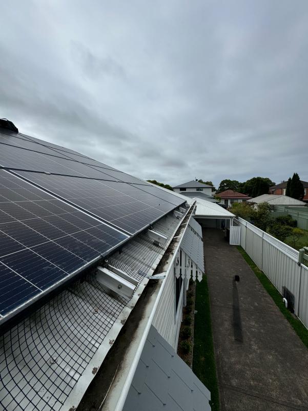 Solar Mesh installed solar panels